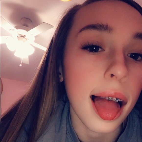 Profile Picture of Raygan Pollard (@rayganpollard) on Poshmark