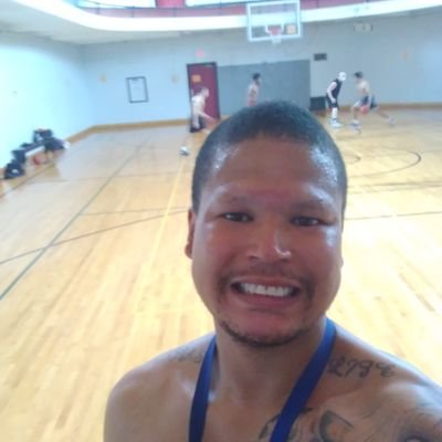 Profile Picture of Mike Tweedy (@MikeTweedy2) on Twitter