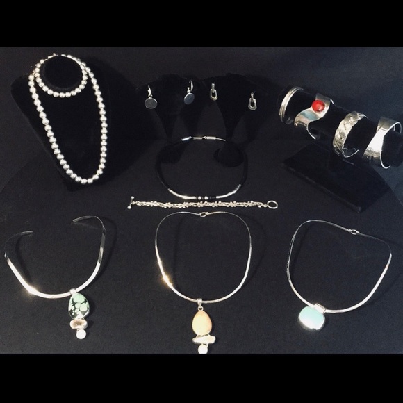 Silver dreams ;) - Poshmark Profile Picture of Silver dreams ;) (@e_m_dreams) on Poshmark