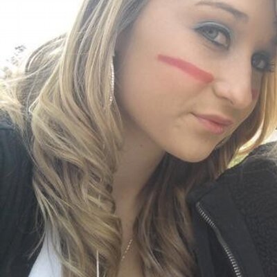 Profile Picture of Stephanie Kisow (@Beautifuleyez76) on Twitter