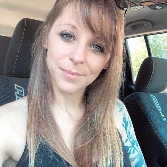 Profile Picture of Allison Remski (@allisonr665) on Poshmark