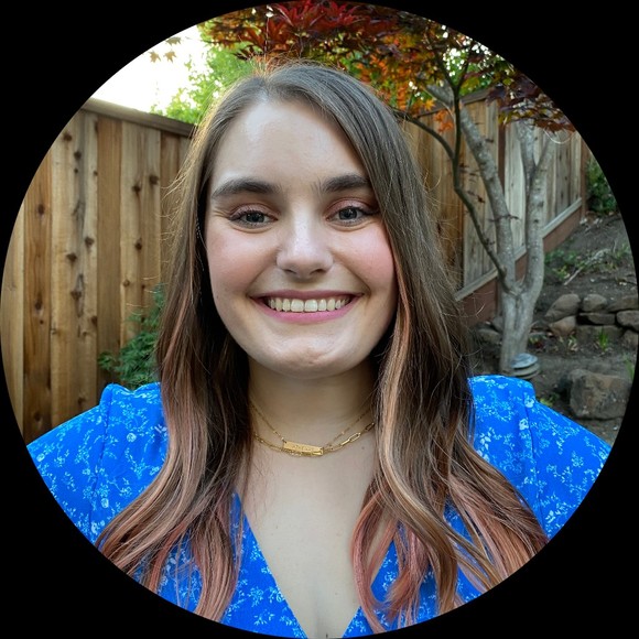 Profile Picture of Sara Reid (@sarareid98) on Poshmark