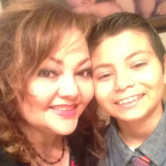 Profile Picture of Lorena Zaragoza (@lorenazaragoza) on Poshmark