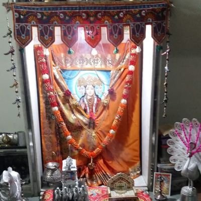 Profile Picture of Dina Dave (@DinaDave4) on Twitter