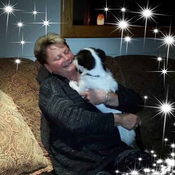 Profile Picture of Debbie Weady (@debbieweady) on Poshmark