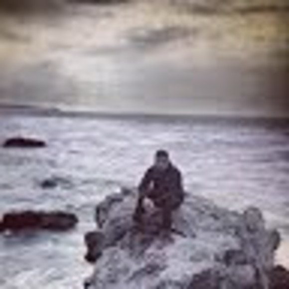 Profile Picture of Daniel Centrone (@danielcentrone) on Poshmark