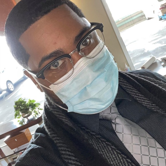 Profile Picture of Devon Rich (@devonri25) on Poshmark