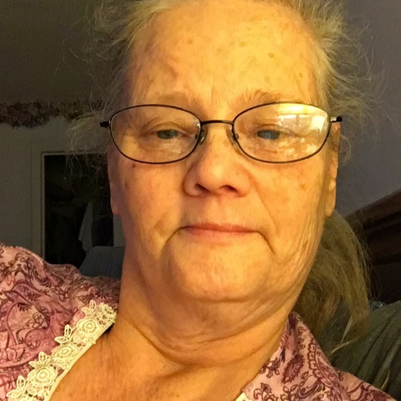 Profile Picture of Annette Pearce (@aepearce59) on Poshmark