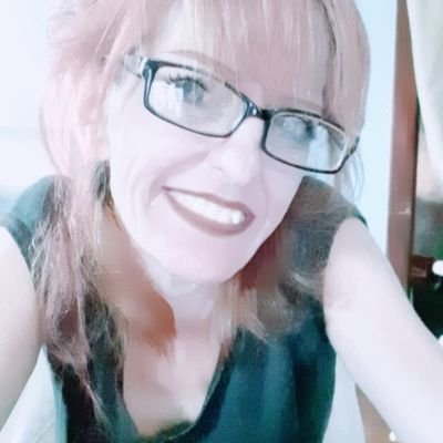 Profile Picture of Tina Hauger (@HaugerTina) on Twitter