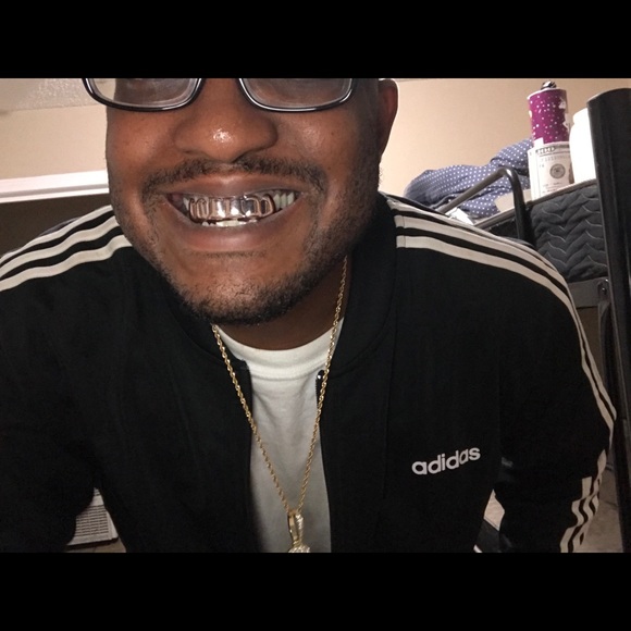 Profile Picture of Daimen Bernard (@drbernard1992) on Poshmark