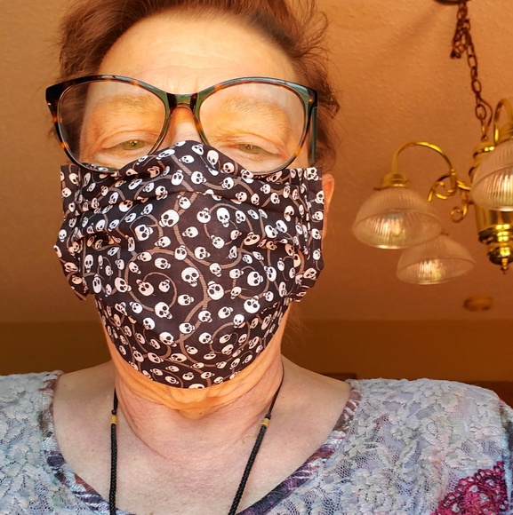 Profile Picture of Jeri Watson (@jeriwatson) on Poshmark