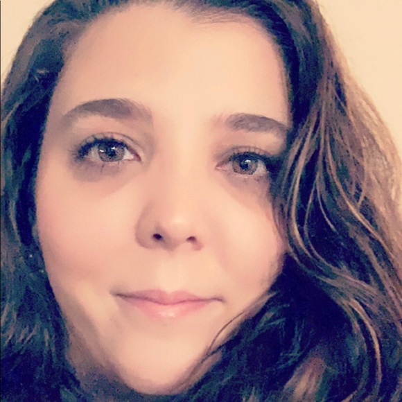 Profile Picture of Jackie Tattersall (@jtatt1987) on Poshmark