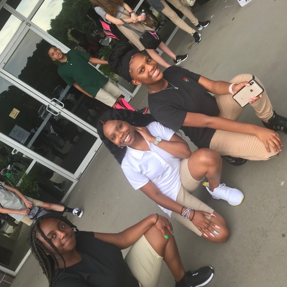 Profile Picture of Jessica Pittman (@jess25647) on Poshmark