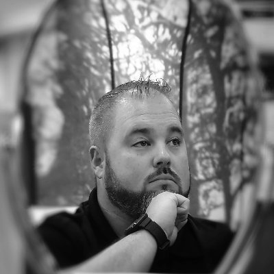 Profile Picture of Eli Q. Roberts (@EliQRoberts) on Twitter