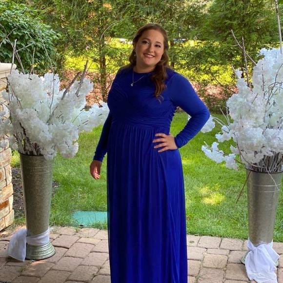 Profile Picture of Matti Gruenbaum (@mattig928) on Poshmark