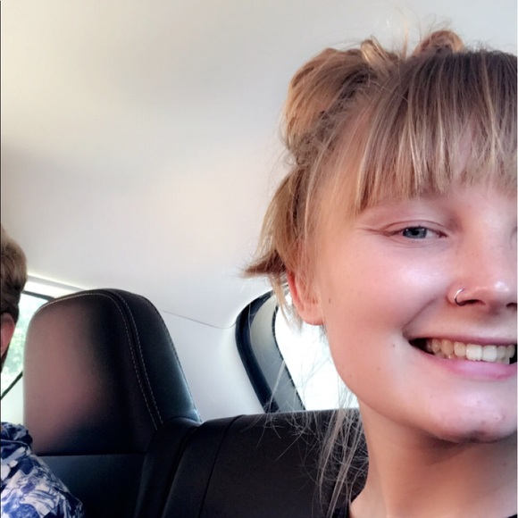 Profile Picture of Brianna Baldiga (@bbaldiga) on Poshmark