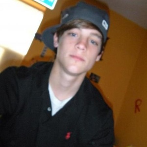 Profile Picture of Zack Blocker (@crones326) on Myspace