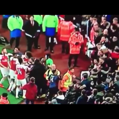 Profile Picture of Brad Hogg (@BradHogg7) on Twitter