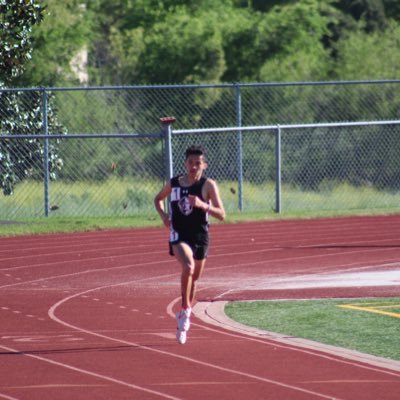 Profile Picture of Luke Hernandez (@runnerluke12) on Twitter