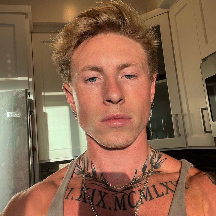 Profile Picture of Robert (@robertharley493) on Tiktok