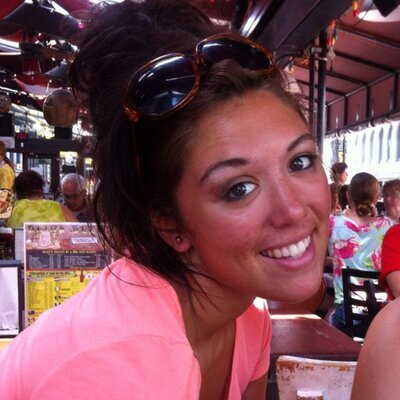 Profile Picture of Louise Travers (@louisetrav) on Twitter