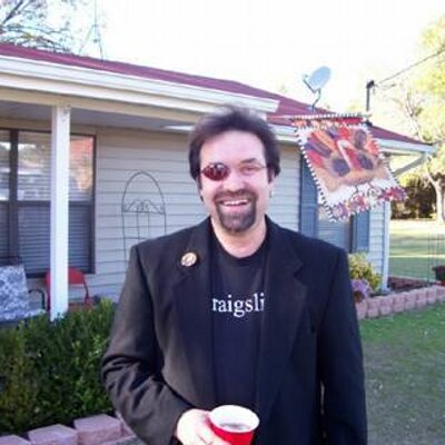Profile Picture of FRED HENNING (@WATERBEDFRED) on Twitter