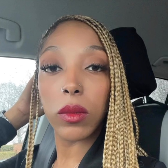 Profile Picture of Dwayne Cross (@dazhanep45) on Poshmark