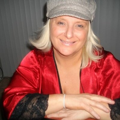 Profile Picture of Terri Lee Ballard (@teapothottie) on Twitter