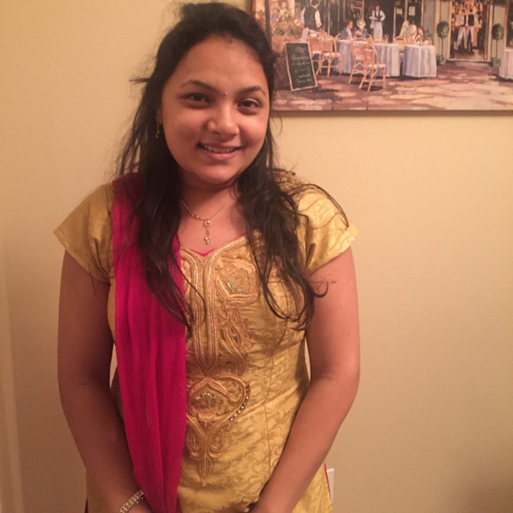 Profile Picture of Ankeeta Patel (@ankeetajatin) on Poshmark