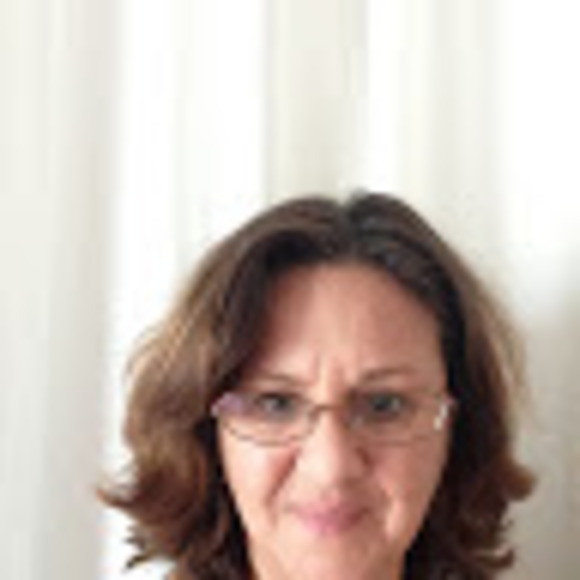 Profile Picture of Christine Engstrom (@christineeng695) on Poshmark