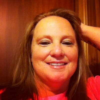 Profile Picture of Lynette Cox (@meme70438) on Twitter