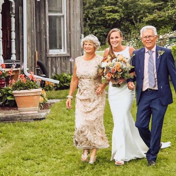 Profile Picture of Suzanne Scott (@suzannescott540) on Poshmark