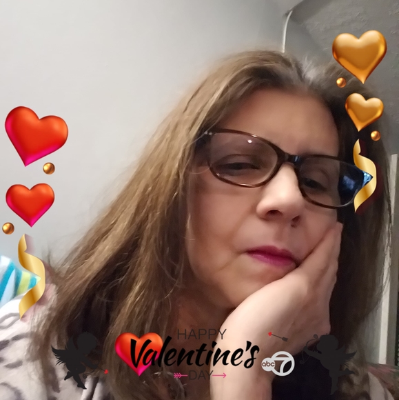 Profile Picture of Maria mota Mota (@mzinha) on Poshmark