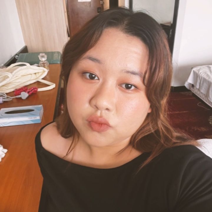 Profile Picture of Ann (@cloudann04) on Tiktok