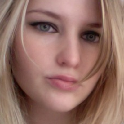 Profile Picture of Julia Olson (@jujubertalon) on Twitter