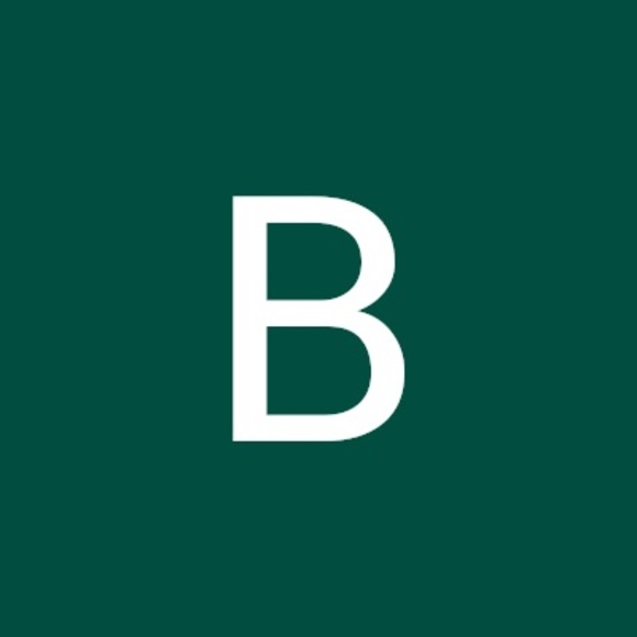 Profile Picture of Bahar Akalin (@uydubahar) on Poshmark