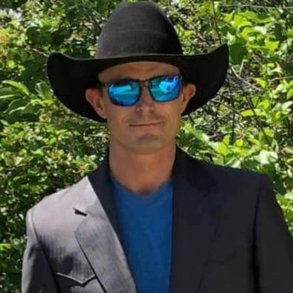 Jake Blackshere - Poshmark Profile Picture of Jake Blackshere (@jakeblackshere1) on Poshmark