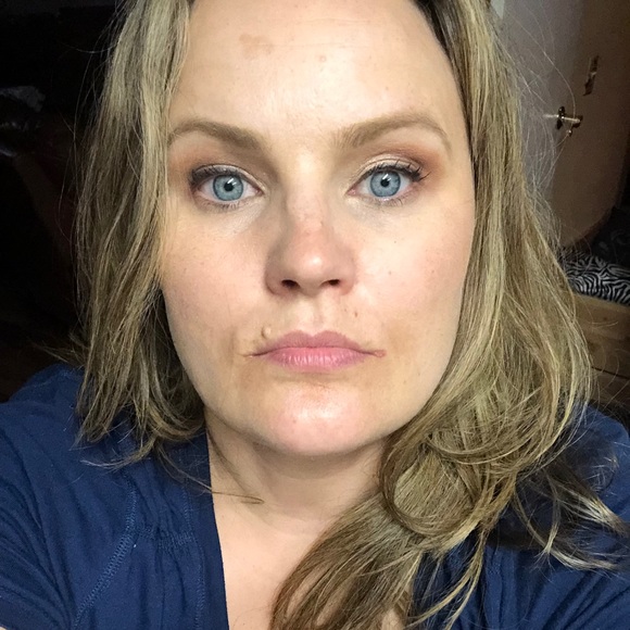 Profile Picture of Kristy Mcvicker (@kristymcvicker) on Poshmark