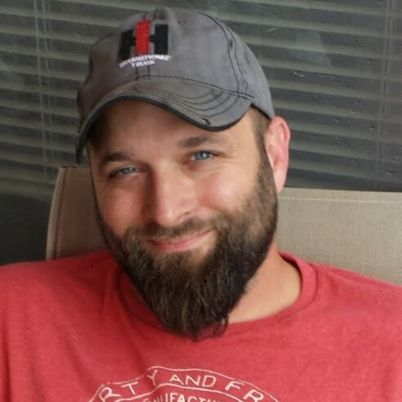 Profile Picture of Stephen Gallion (@gallion699) on Poshmark