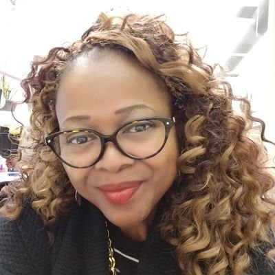 Profile Picture of Sharon DiAnne (@ShhDiAnne) on Twitter
