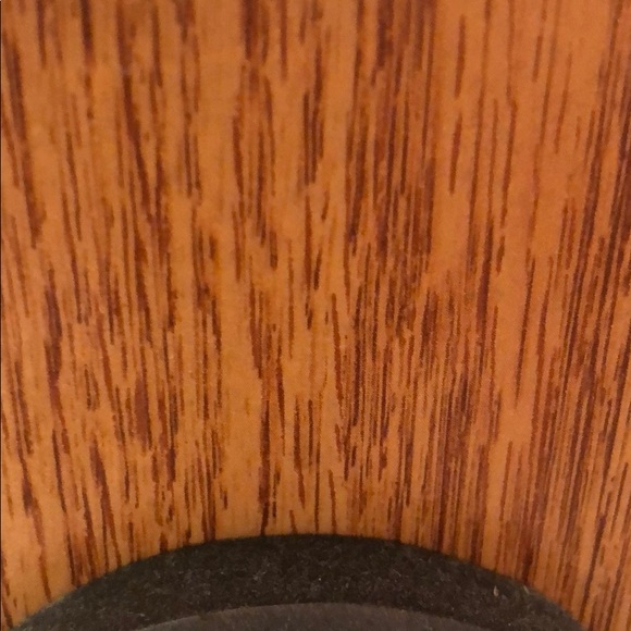 Profile Picture of Michelle Groneman (@mieshmarie3) on Poshmark