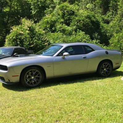 Profile Picture of Darrell Stone (@racecardee21) on Twitter