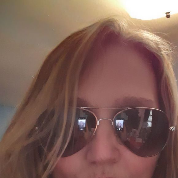 Profile Picture of Tammy Dunivan (@tammydunivan) on Poshmark