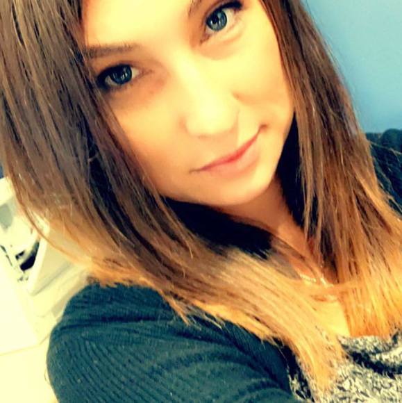 Profile Picture of Haley Crabtree (@hacrab001) on Poshmark