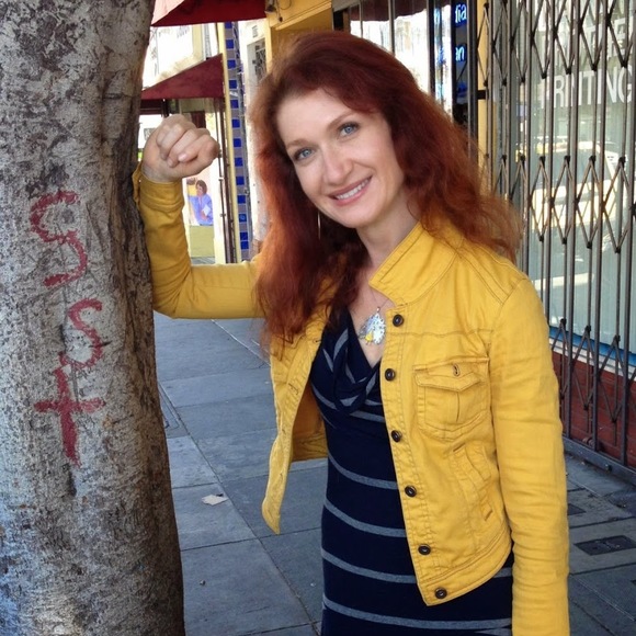 Profile Picture of Jenny Debevec (@jennydebevec) on Poshmark