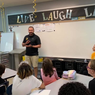 Profile Picture of Alex Wiggs (@CoachAlexWiggs) on Twitter