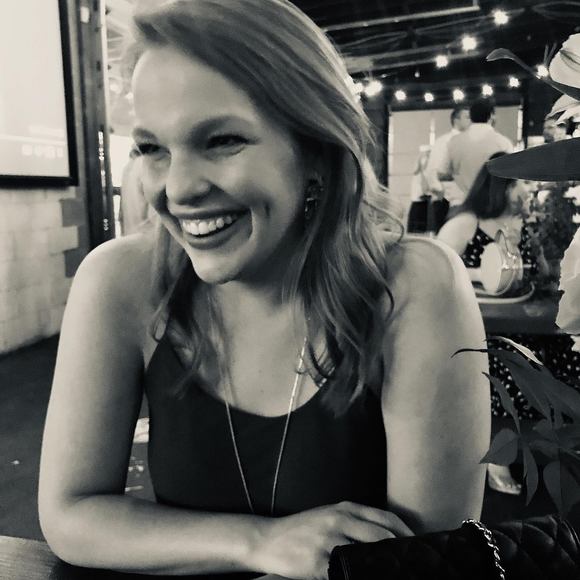 Profile Picture of Kendra Powers (@kpowers50) on Poshmark
