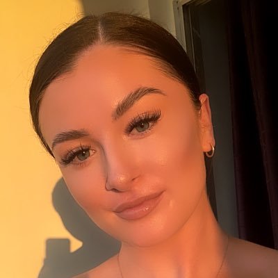 Profile Picture of Katie Murray (@katie_murray_x) on Twitter