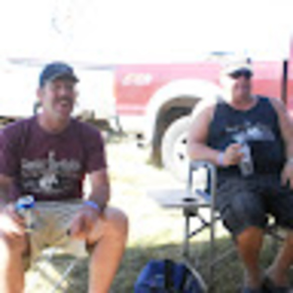 Profile Picture of Dave Moir (@davemoir13) on Poshmark