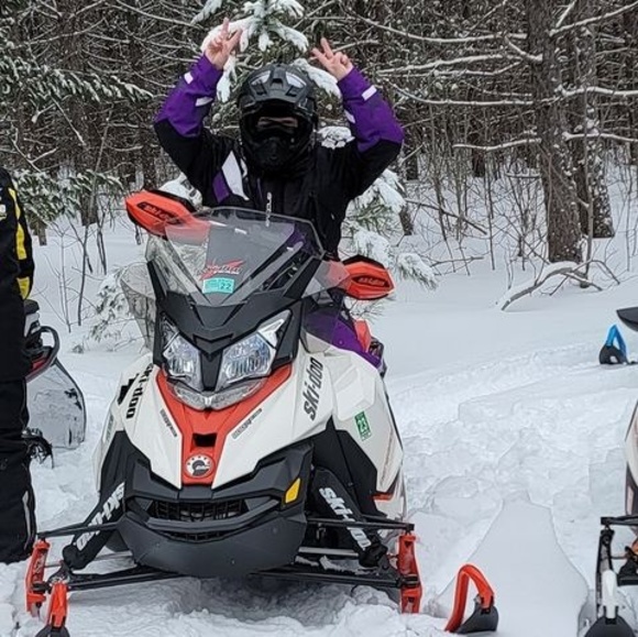 Profile Picture of Stephany Staffeld (@sstaffeld) on Poshmark